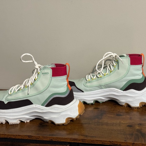 Sorel Kinetic Breakthru Venture Athletic Shoes Womens SZ 8.5M Perfect Condition - Picture 5 of 11